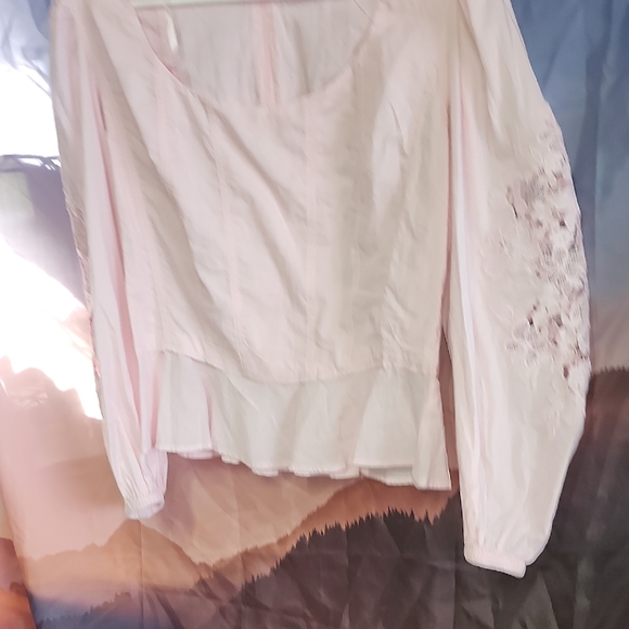Elegant Women's Blouse with Embroidered Sleeves - Picture 1 of 5